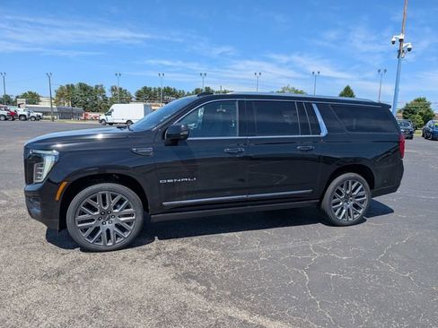 New 2026 GMC Yukon XL Denali Ultimate AWD/4WD image 4