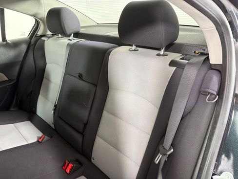 Used 2012 Chevrolet Cruze LS w/ Connectivity Package image 19