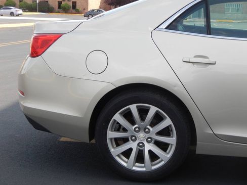 Used 2013 Chevrolet Malibu LT FWD image 23