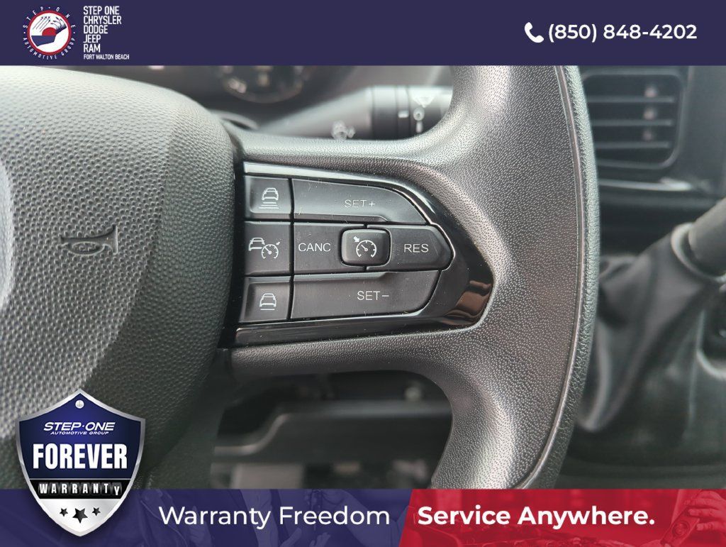 Used 2025 RAM ProMaster 2500 w/ Convenience Group FWD image 18