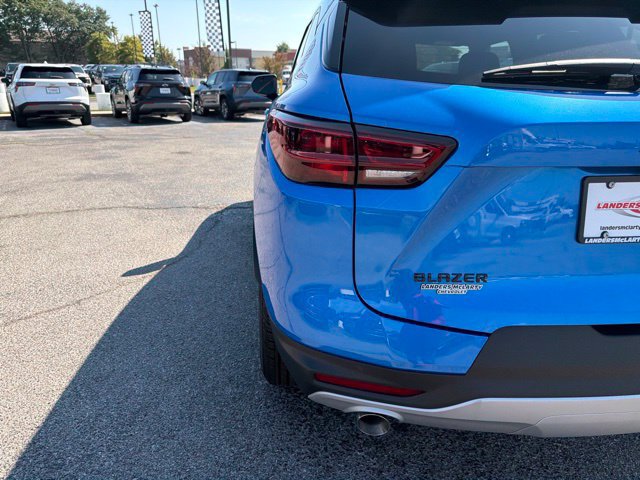 New 2026 Chevrolet Blazer LT w/ Convenience Package FWD image 16