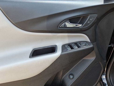 Used 2019 Chevrolet Equinox LT AWD/4WD image 12