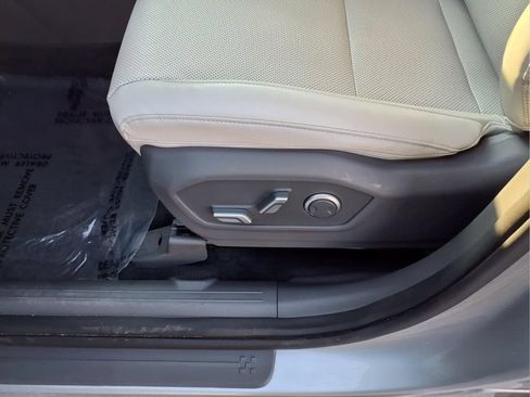 Used 2025 Hyundai Santa Fe SEL FWD image 22
