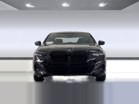 New 2026 BMW 530i w/ Executive Package RWD image 5