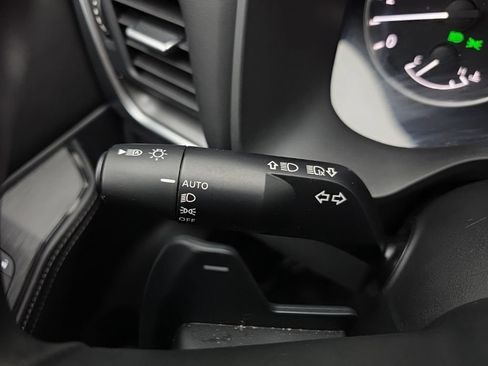 Used 2024 Nissan Rogue SV AWD/4WD image 21