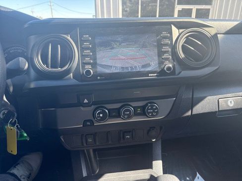 Used 2022 Toyota Tacoma SR image 20