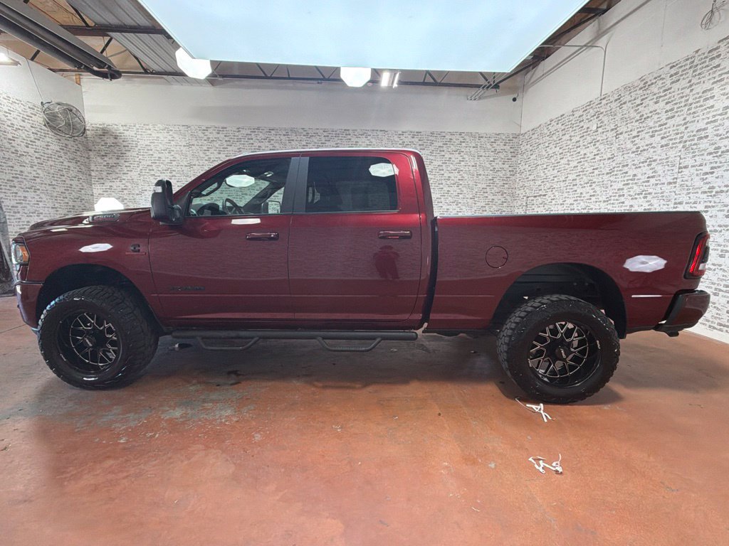 Used 2024 RAM 2500 Big Horn w/ Night Edition AWD/4WD image 4