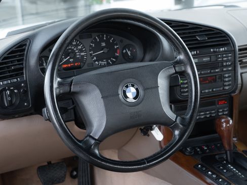 Used 1999 BMW 328i Convertible image 9