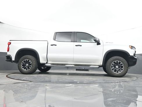 Used 2024 Chevrolet Silverado 1500 ZR2 w/ Technology Package AWD/4WD image 33