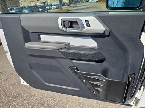 Used 2022 Ford Bronco 2-Door image 26