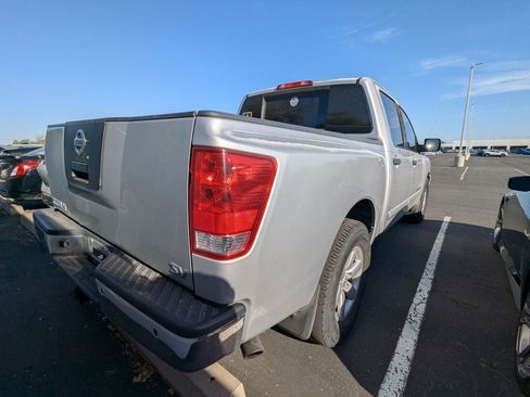 Used 2012 Nissan Titan SV w/ SV Value Truck Pkg image 5
