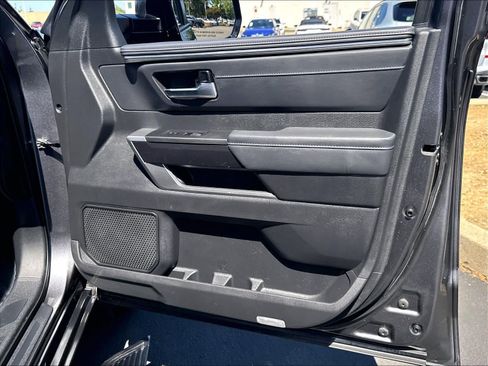 Used 2024 Toyota Sequoia Platinum AWD/4WD image 32