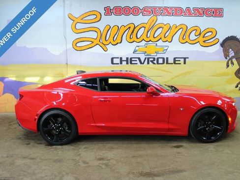 Used 2018 Chevrolet Camaro LT RWD image 1