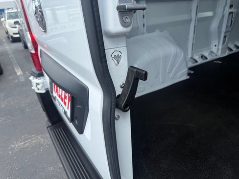 Used 2024 RAM ProMaster 2500 FWD image 37