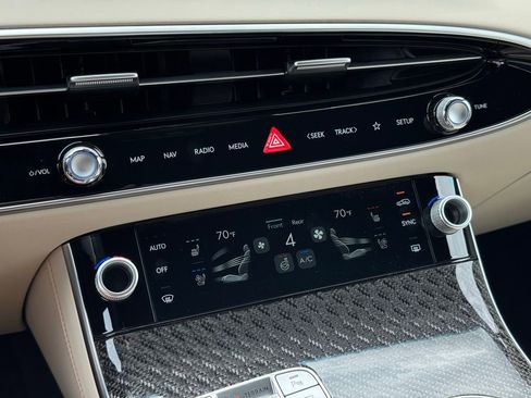 New 2026 Genesis GV70 3.5T Sport Prestige AWD/4WD image 36