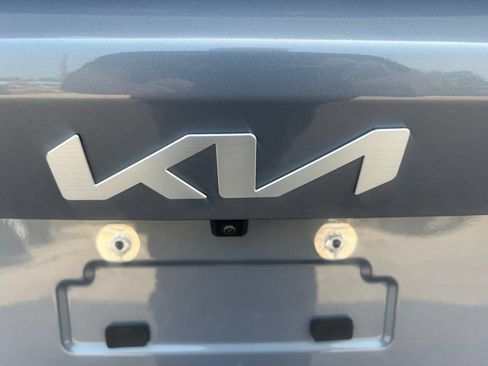 Certified 2024 Kia Sorento LX FWD image 31