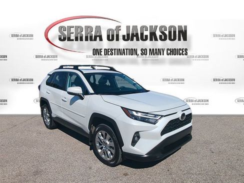 Used 2025 Toyota RAV4 XLE Premium w/ Weather Package AWD/4WD image 2