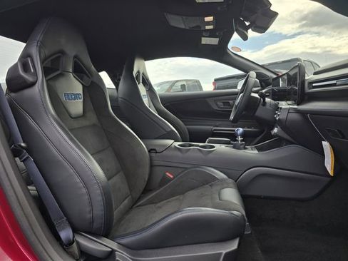 Used 2025 Ford Mustang Dark Horse image 19