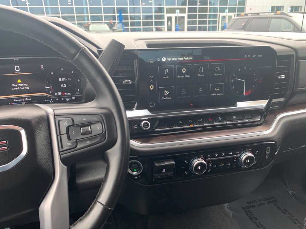Used 2025 GMC Sierra 1500 SLT AWD/4WD image 10