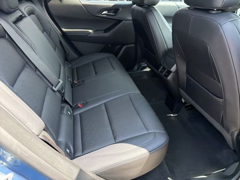 Used 2026 Chevrolet Equinox LT w/ Convenience Package II FWD image 25