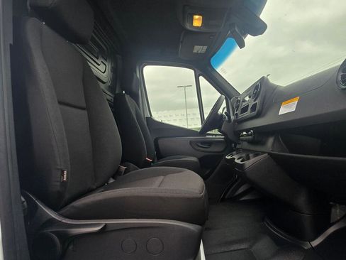 New 2026 Mercedes-Benz Sprinter 2500 image 21