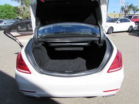Used 2015 Mercedes-Benz S 550 Sedan image 24