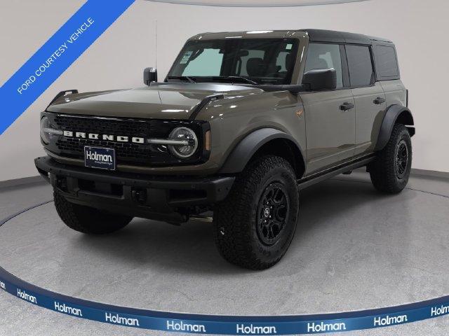 Used 2026 Ford Bronco Badlands AWD/4WD image 1