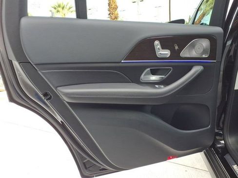 New 2026 Mercedes-Benz GLS 450 4MATIC image 16