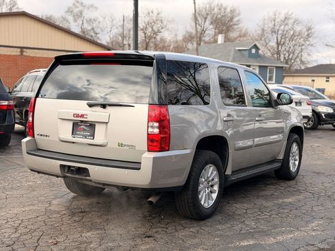 Used 2008 GMC Yukon 4WD Hybrid image 4