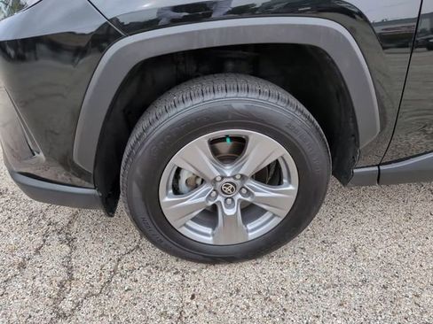 Used 2024 Toyota RAV4 XLE FWD image 9