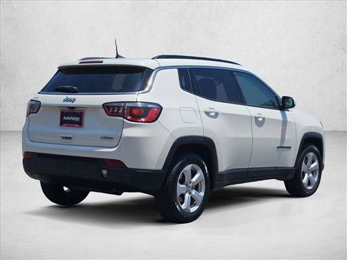 Used 2019 Jeep Compass Latitude w/ Popular Equipment Group FWD image 8