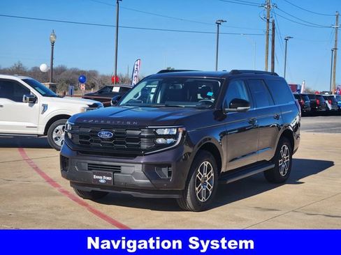 New 2026 Ford Expedition Active image 3