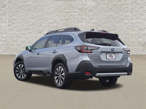 Certified 2025 Subaru Outback Limited AWD/4WD image 5