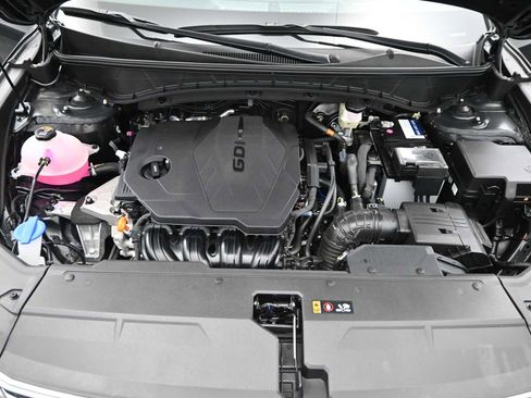 Certified 2025 Hyundai Tucson Limited AWD/4WD image 24