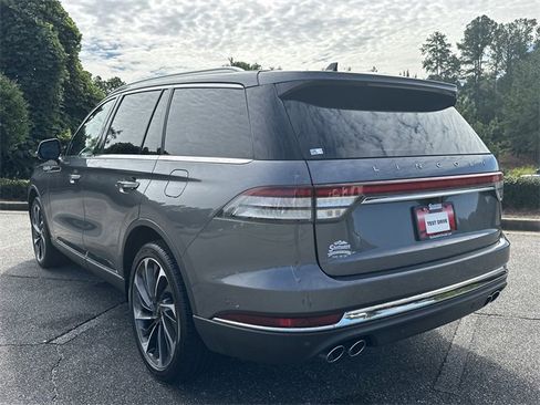Used 2022 Lincoln Aviator Reserve w/ Equipment Group 201A image 7