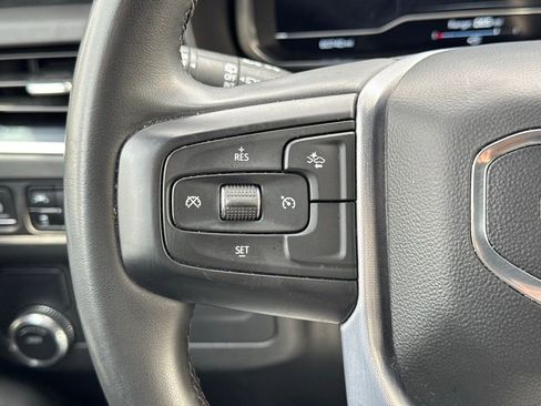 Used 2023 GMC Yukon SLT image 29