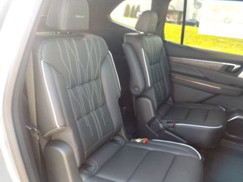 New 2026 Buick Enclave Avenir w/ Super Cruise Package AWD/4WD image 23