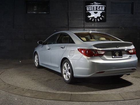 Used 2011 Hyundai Sonata Limited FWD image 4