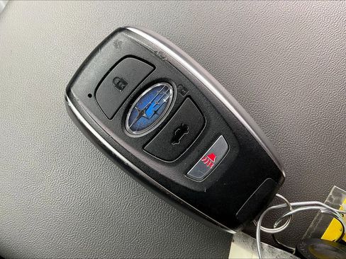 Used 2026 Subaru Crosstrek 2.0i Premium image 9