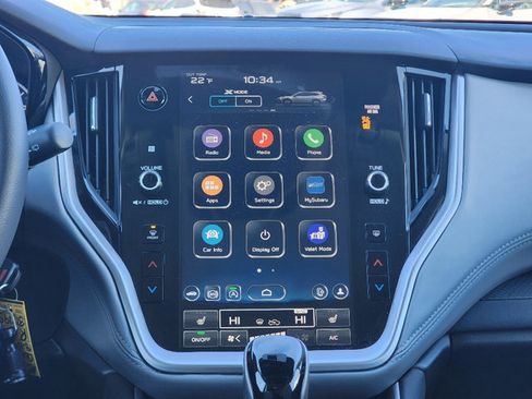 Used 2025 Subaru Outback Premium image 3