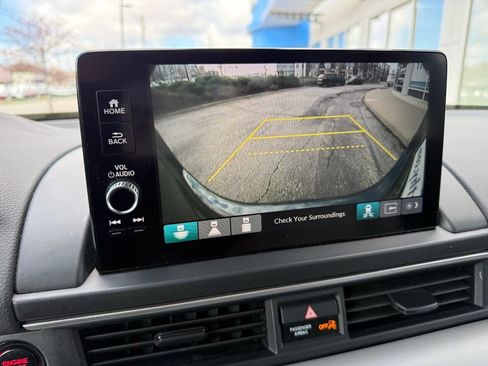 Used 2023 Honda Pilot EX-L image 5