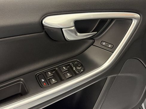Used 2016 Volvo S60 T5 Premier w/ Convenience Package FWD image 24