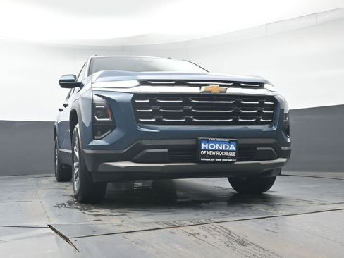 Used 2025 Chevrolet Equinox LT w/ Convenience Package II image 31