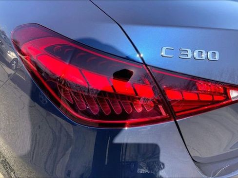 Used 2025 Mercedes-Benz C 300 4MATIC Sedan image 25