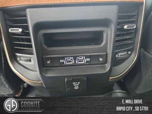 Used 2021 RAM 2500 Limited AWD/4WD image 37