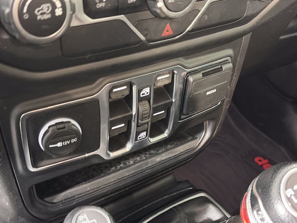 Used 2020 Jeep Gladiator Sport w/ Quick Order Package 23S AWD/4WD image 22