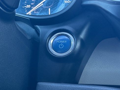 Certified 2023 Toyota Sienna XLE image 23