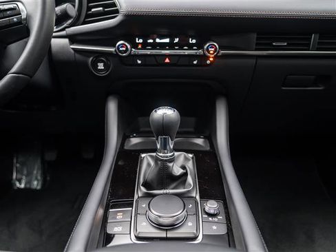 New 2025 MAZDA MAZDA3 2.5 S Hatchback w/ Premium Pkg image 21