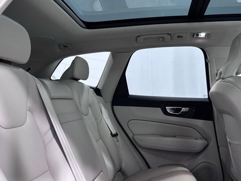 Used 2020 Volvo XC60 T5 Inscription w/ Protection Package Premier AWD/4WD image 25