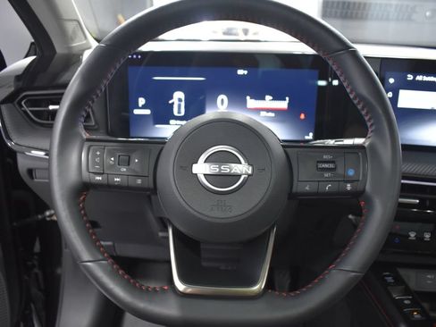 Certified 2025 Nissan Kicks SR w/ SR Premium Package AWD/4WD image 28